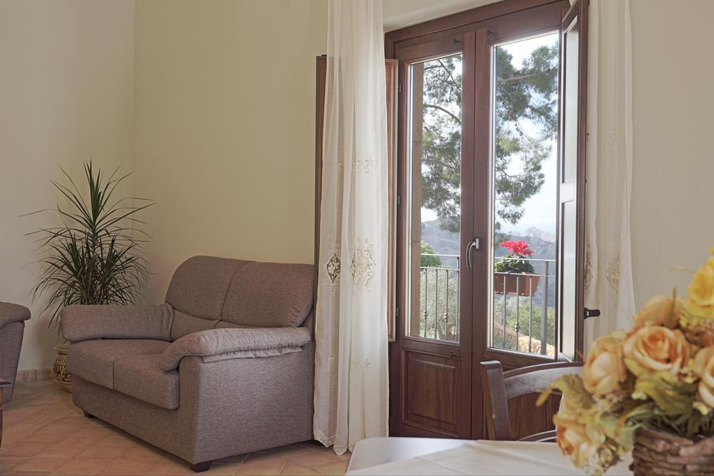 Agriturismo Feudo Muxarello Aragona ภายนอก รูปภาพ