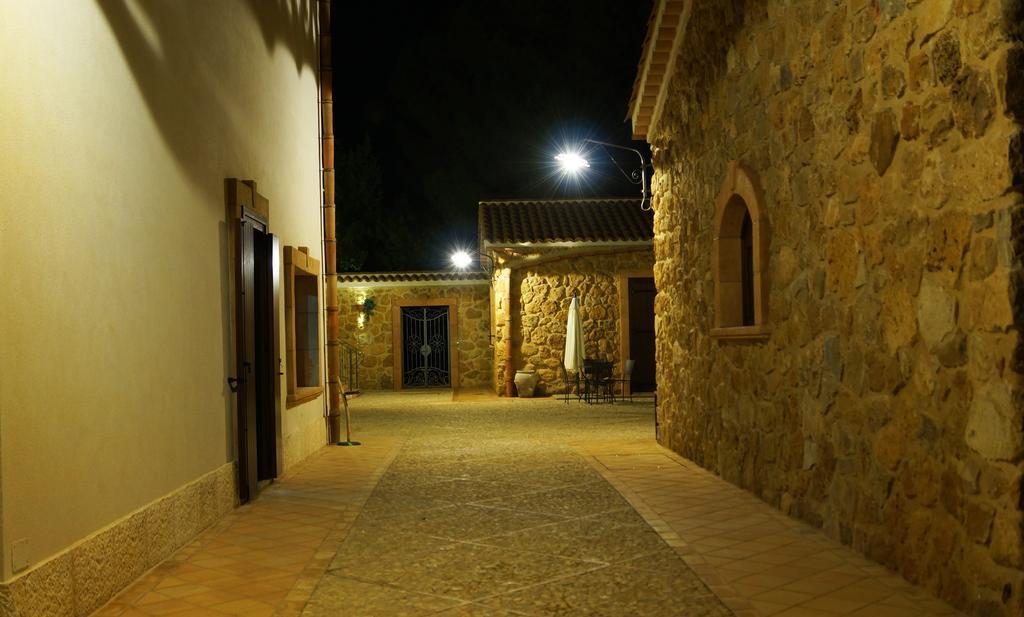 Agriturismo Feudo Muxarello Aragona ภายนอก รูปภาพ