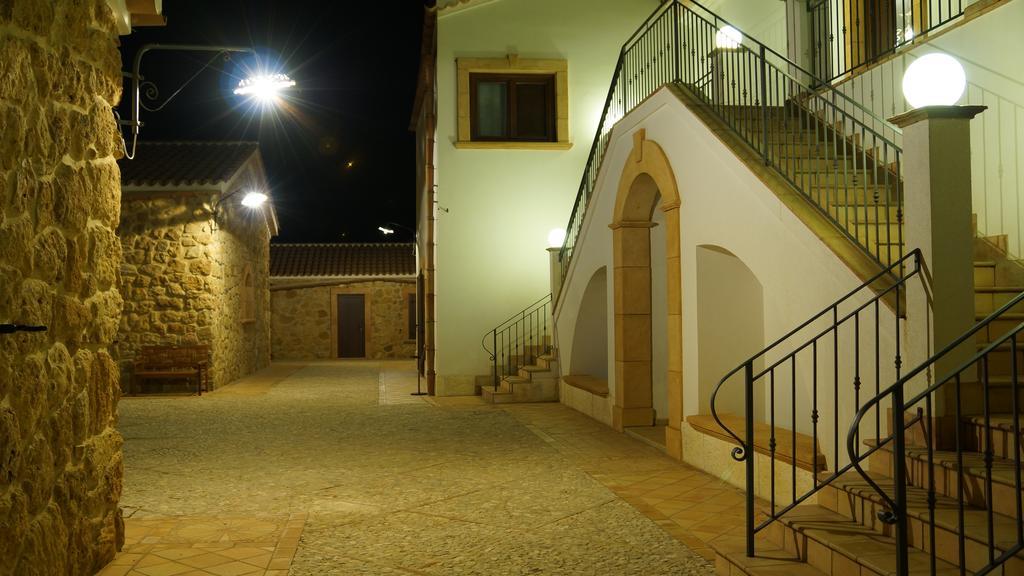 Agriturismo Feudo Muxarello Aragona ภายนอก รูปภาพ