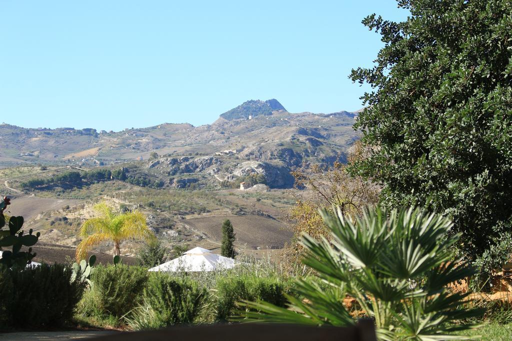 Agriturismo Feudo Muxarello Aragona ภายนอก รูปภาพ