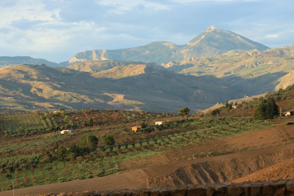 Agriturismo Feudo Muxarello Aragona ภายนอก รูปภาพ