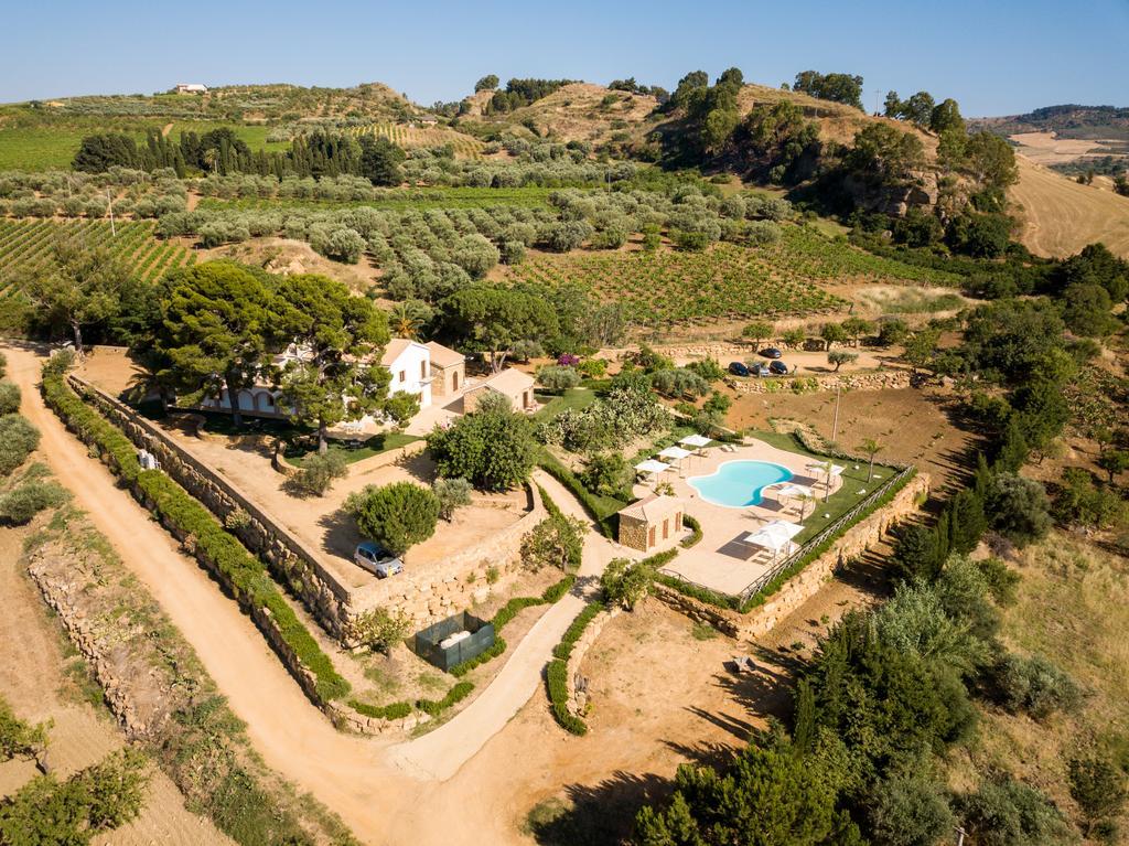 Agriturismo Feudo Muxarello Aragona ภายนอก รูปภาพ